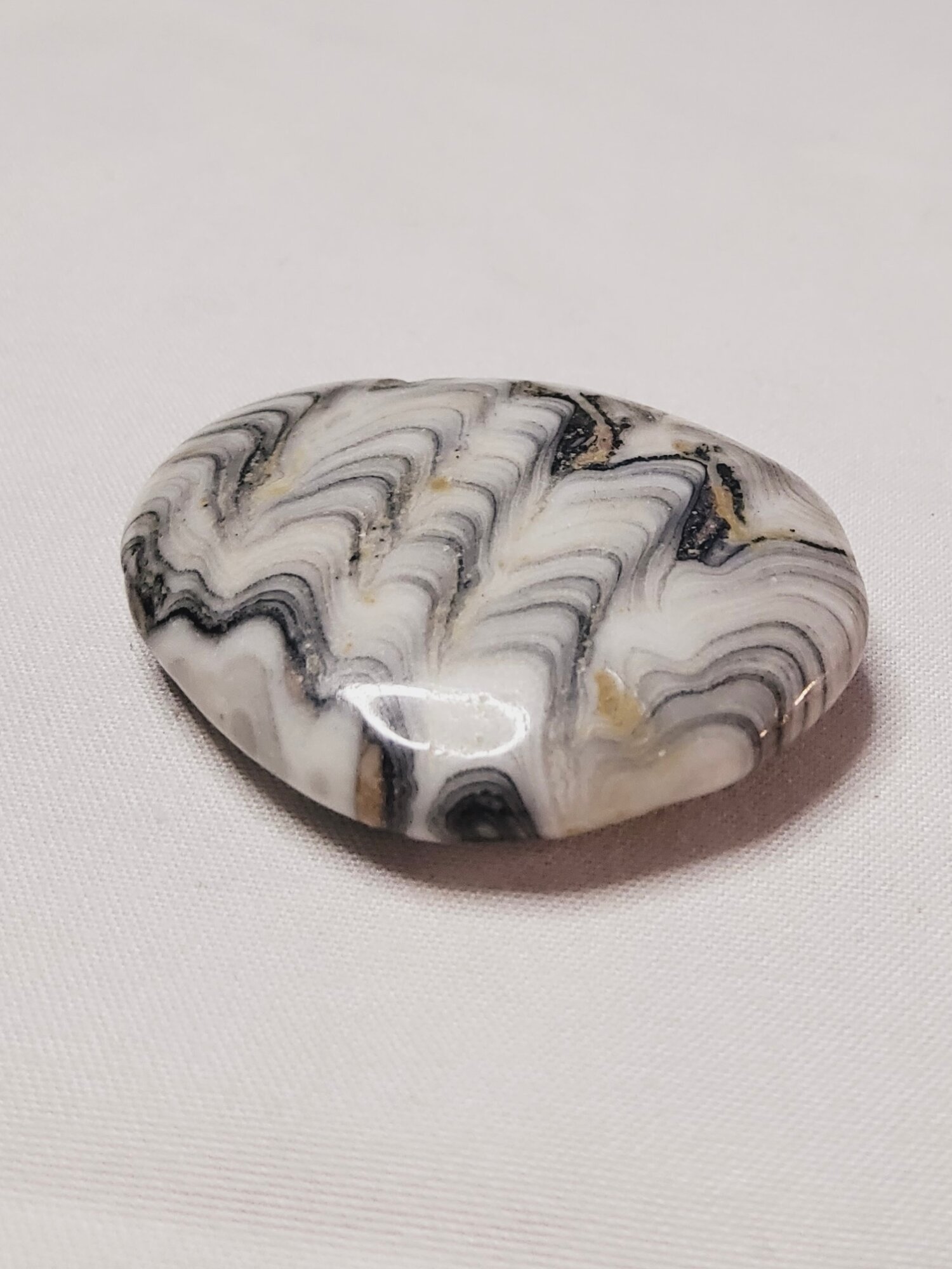 Антистресс натуральный камень Кальцит зебра 2 сорт 10-20 гр