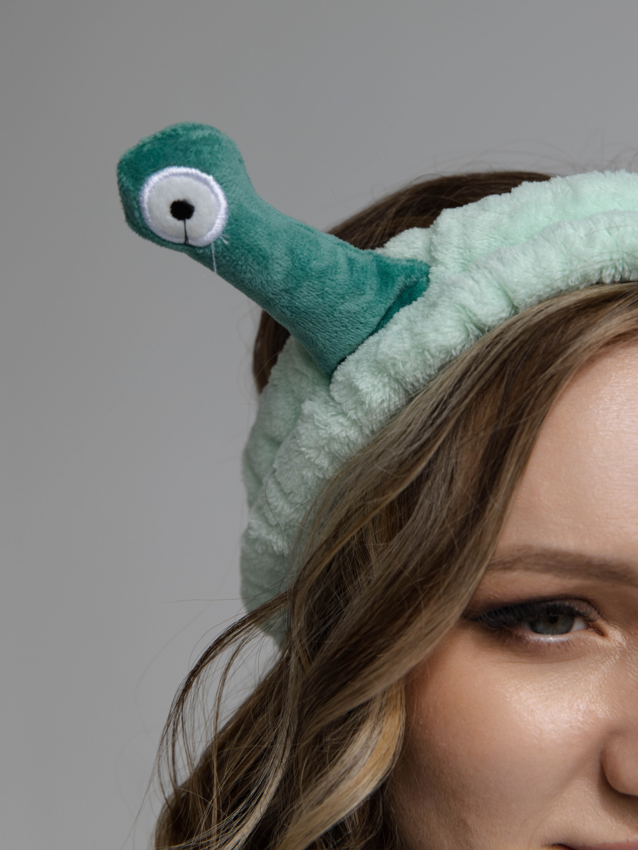 Повязка-ободок для умывания MixMatch "Улитка", косметическая повязка улитка, мягкий ободок для макияжа — фото 1