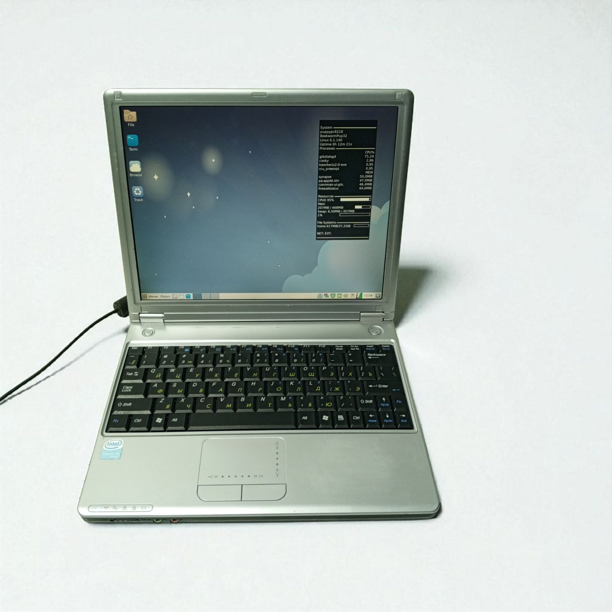 Ноутбук на linux, некомплект Roverbook Discovery B214, celeron M 1,5/512мб/40Гб