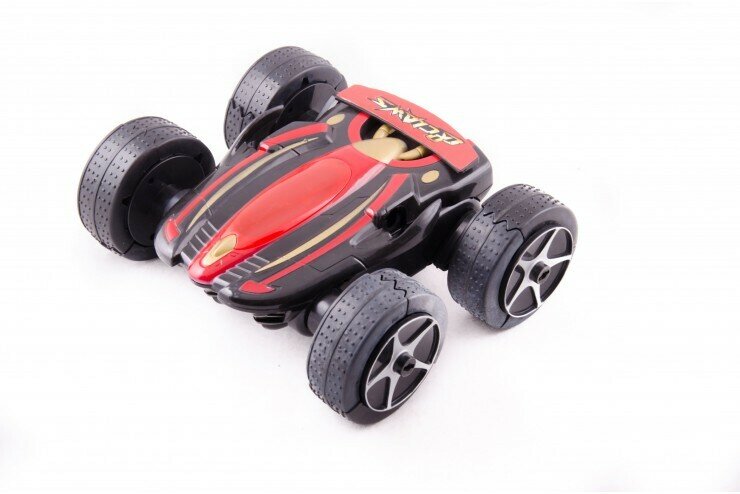 Радиоуправляемый Перевертыш-Внедорожник Super Speed Stunt Car