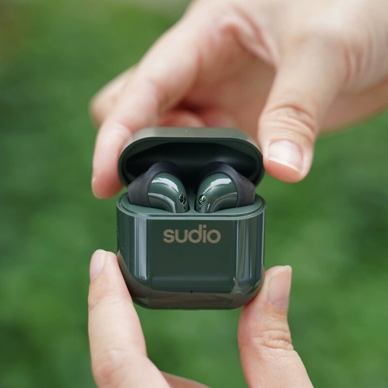 SUDIO NIO беспроводные наушники Bluetooth водонепроницаемые вставные с шумоподавлением для бега с зарядным кабелем -