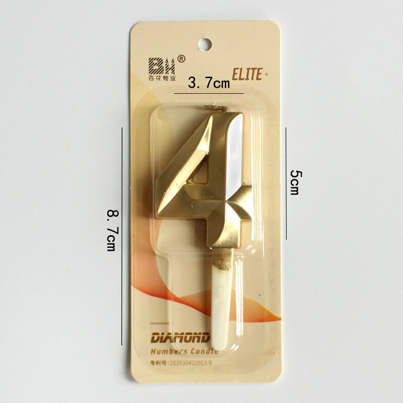 Свечи в форме цифр на день рождения. Каждая цифра имеет индивидуальный дизайн и смотрится на торте ярко и красиво