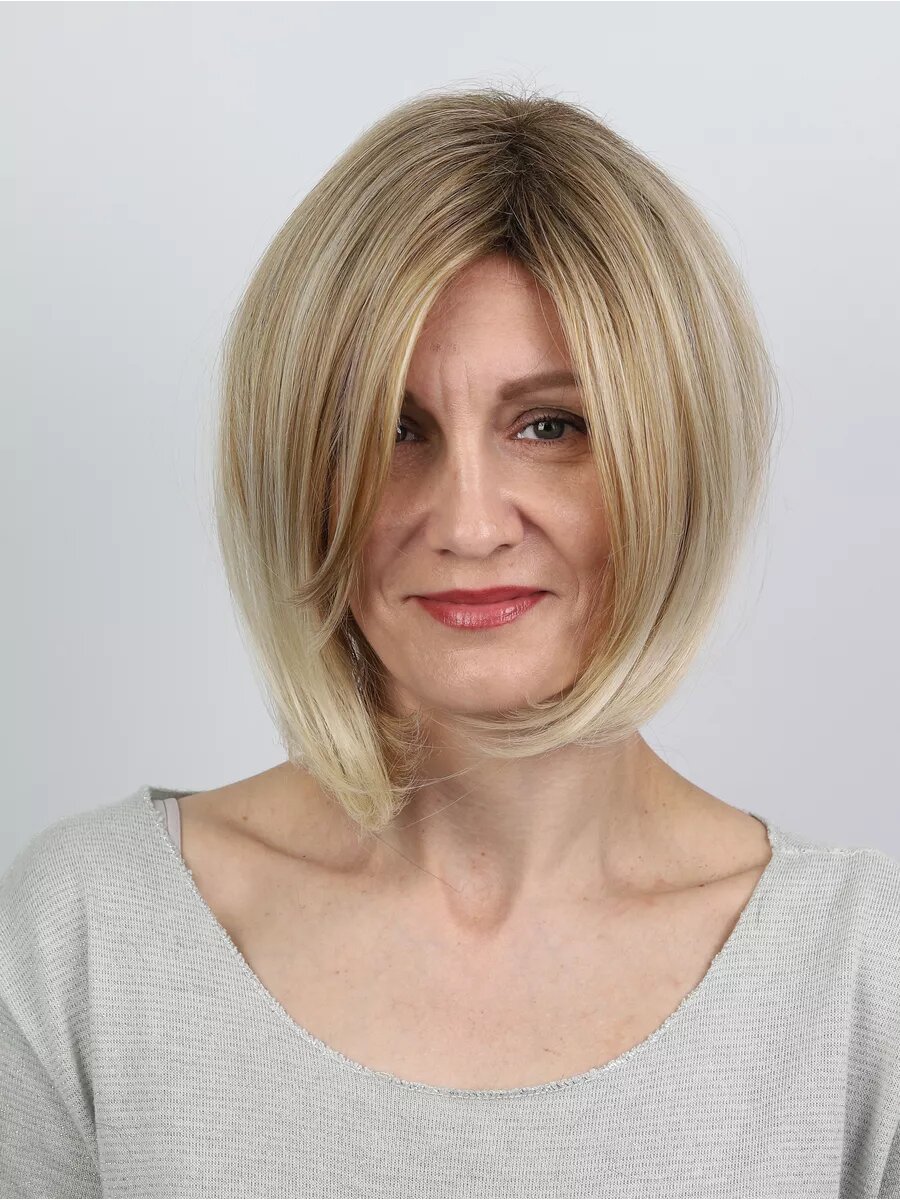 Парик женский