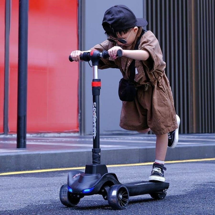 Электросамокат для детей складной/ Детский безопасный электротранспорт / надежным мотором