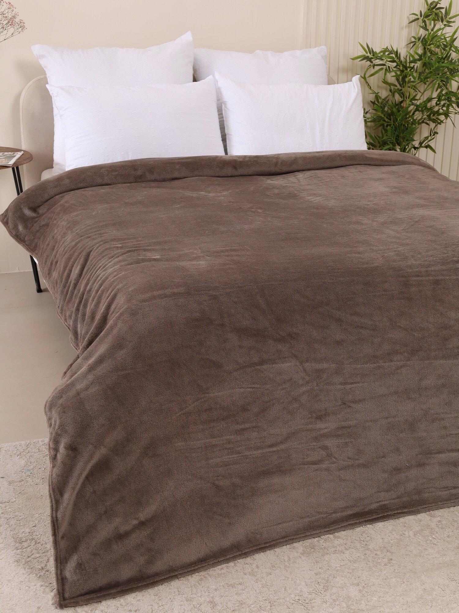 Плед 200х220 однотонный Павлина Горький шоколад, евро, евростандарт — фото 1