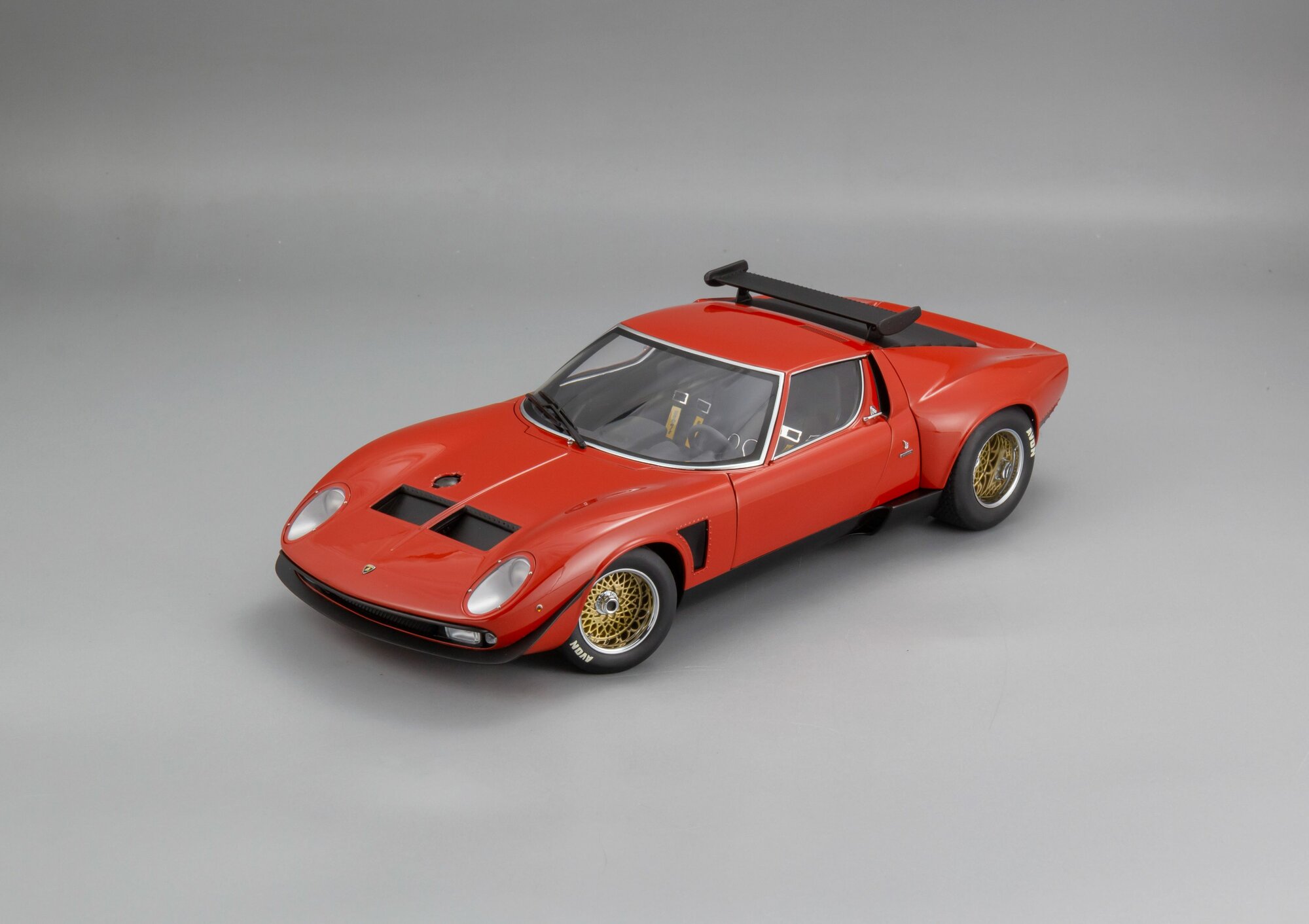 1:18 Lamborghini Miura JOTA SVR, Коллекционная масштабная модель от AUTOart