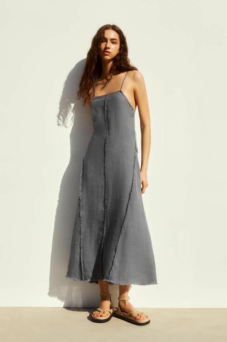 Платье Pull & Bear Весна-лето 2023