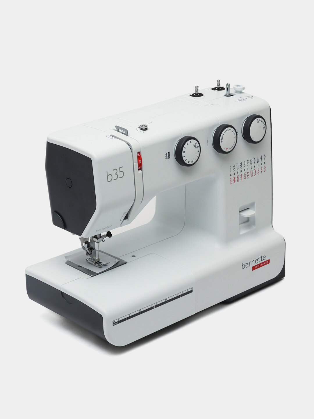 Швейная машина Bernette B35, качающийся челнок, 23 операции, петля автомат — фото 1