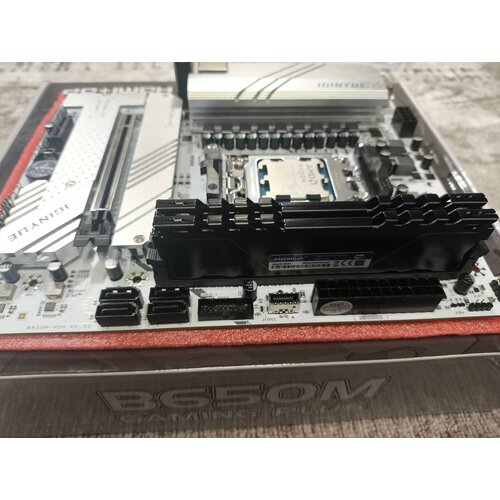 Комплект Ryzen 5 8500G DDR5 32gb 2x16gb Atermiter B650M-Gaming 37000₽