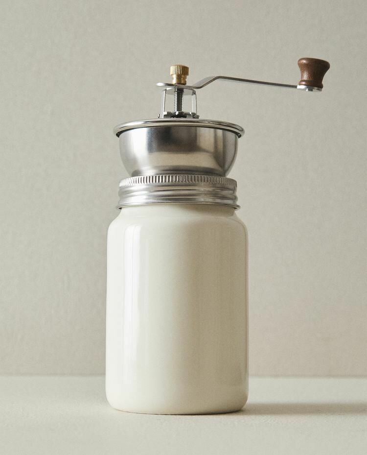 Ручная кофемолка