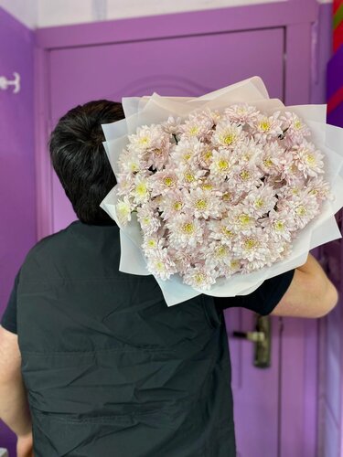 Изображение товара Букет живых цветов NURA FLOWERS Хризантемы кустовые ,9 цветов, бежевые, на стеблях