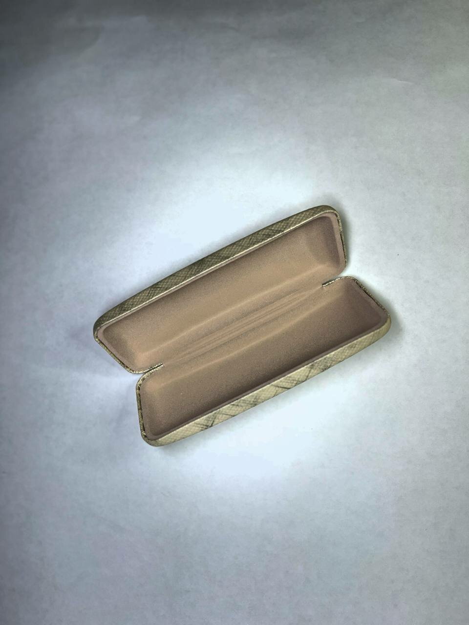 Футляр для очков противоударный "SUN LIGHT&LOOK OPTICA" молочный — фото 1