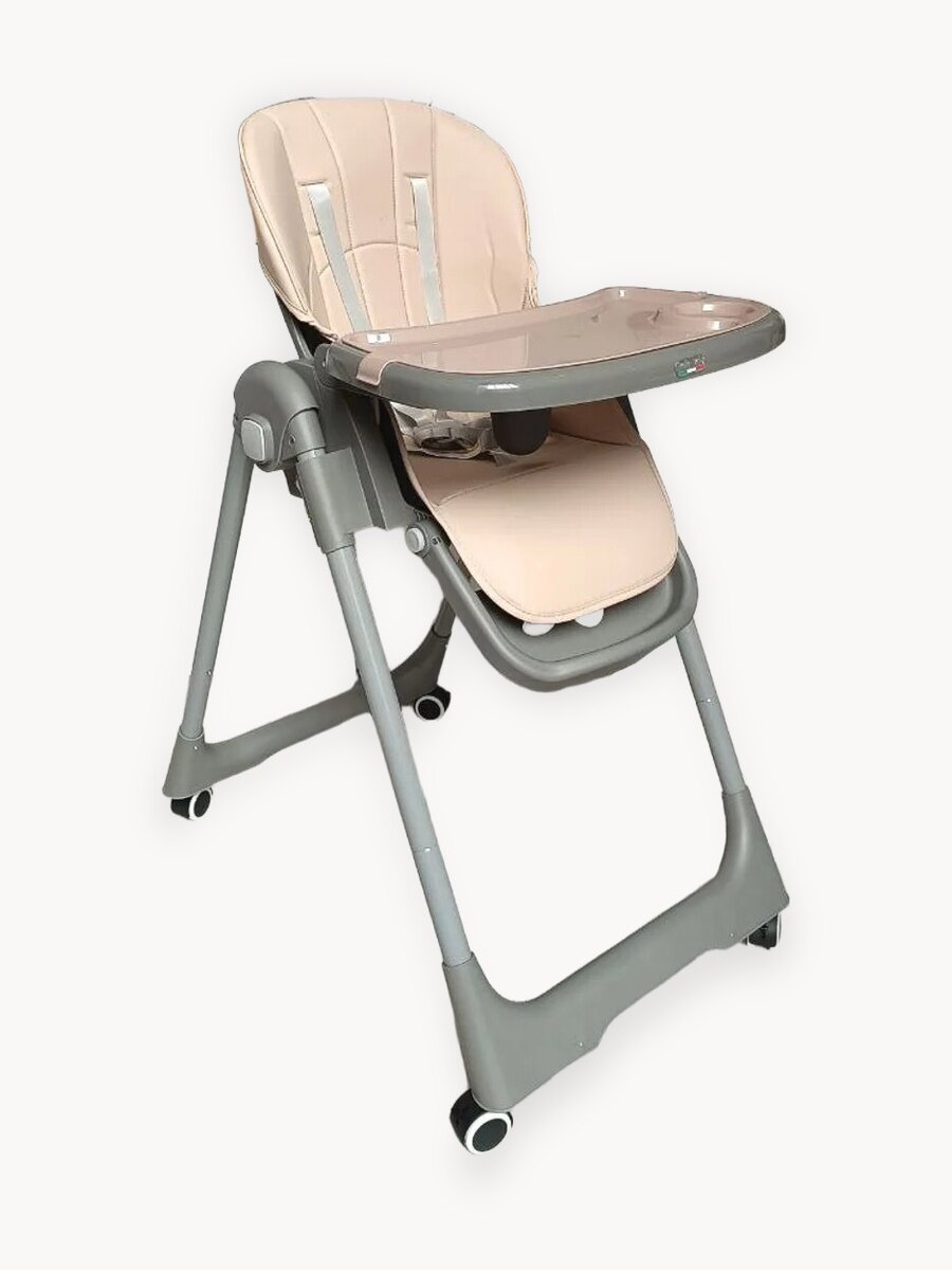 Стульчик для кормления ребенка Bella Baby складной бежевый на колесах с чехлом из экокожи