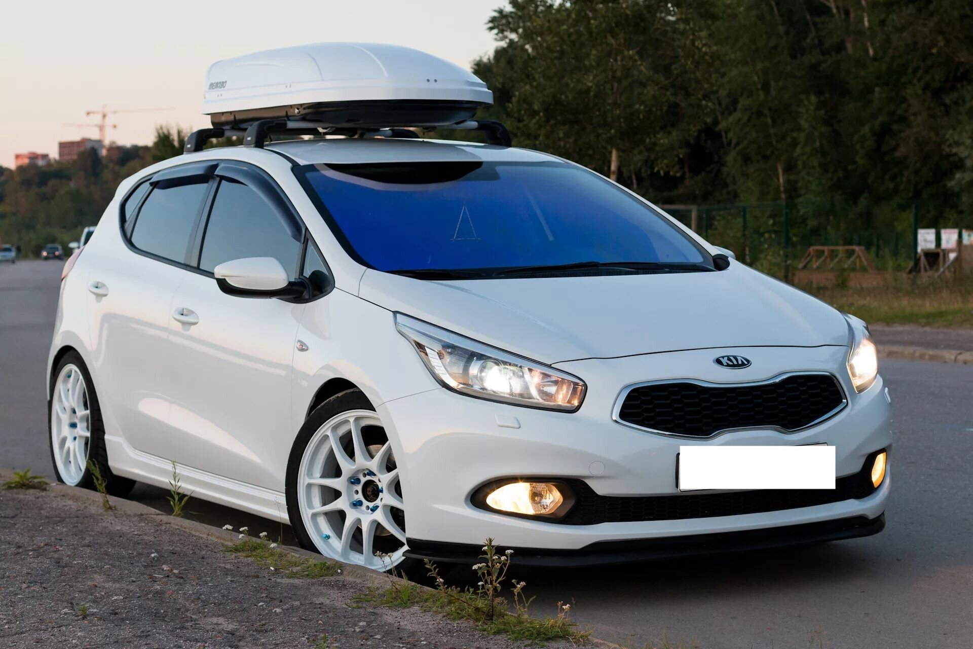 Линзованные светодиодные противотуманные фары ПТФ Kia Ceed JD дорестайлинг тип 2 (2012-2015) LED 85Вт GFD, набор 2 шт. — фото 1