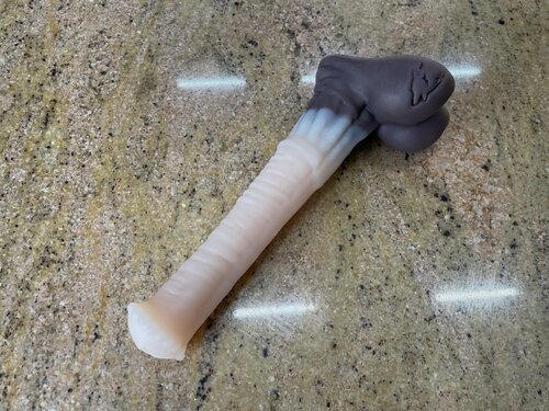 Изображение товара EraSexa. Фантазийный Фаллоимитатор Амур 8. Телесный. -20.5 см. D: 4.5 см.