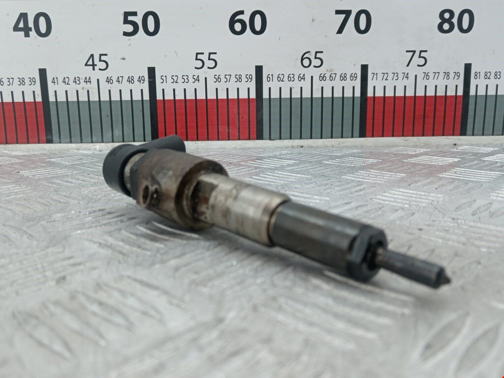 Форсунка дизельная электрическая Ford Fiesta 5 арт. 2050785