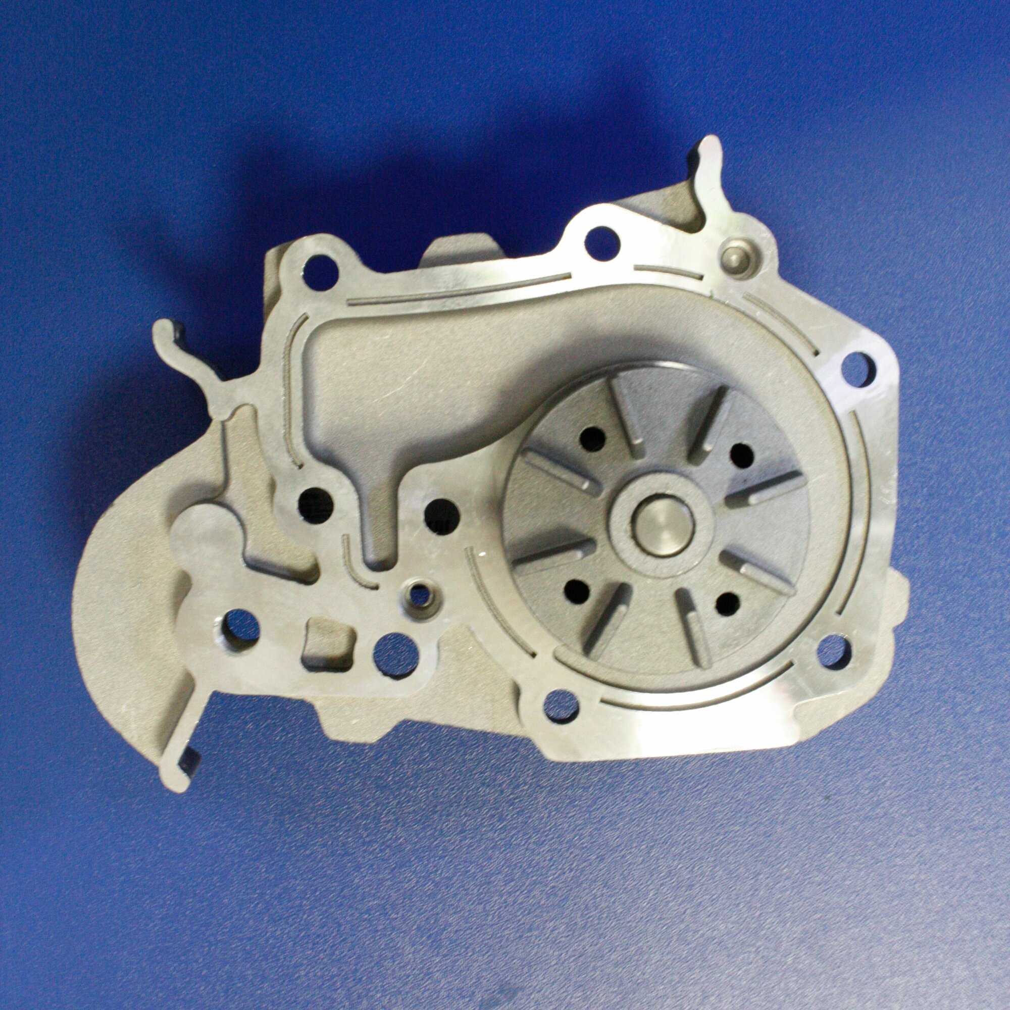 Помпа "PILENGA" для автомобилей Ларгус, Renault Logan, Sandero, Clio 2, Kangoo 8кл. — фото 1