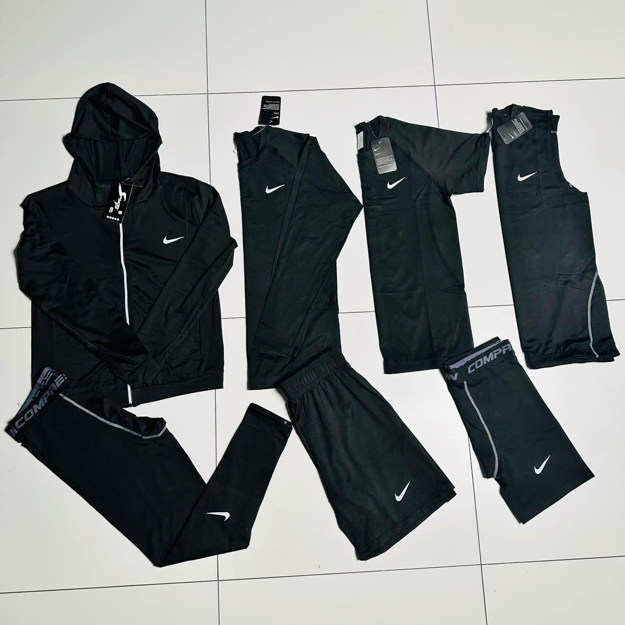 Костюм спортивный