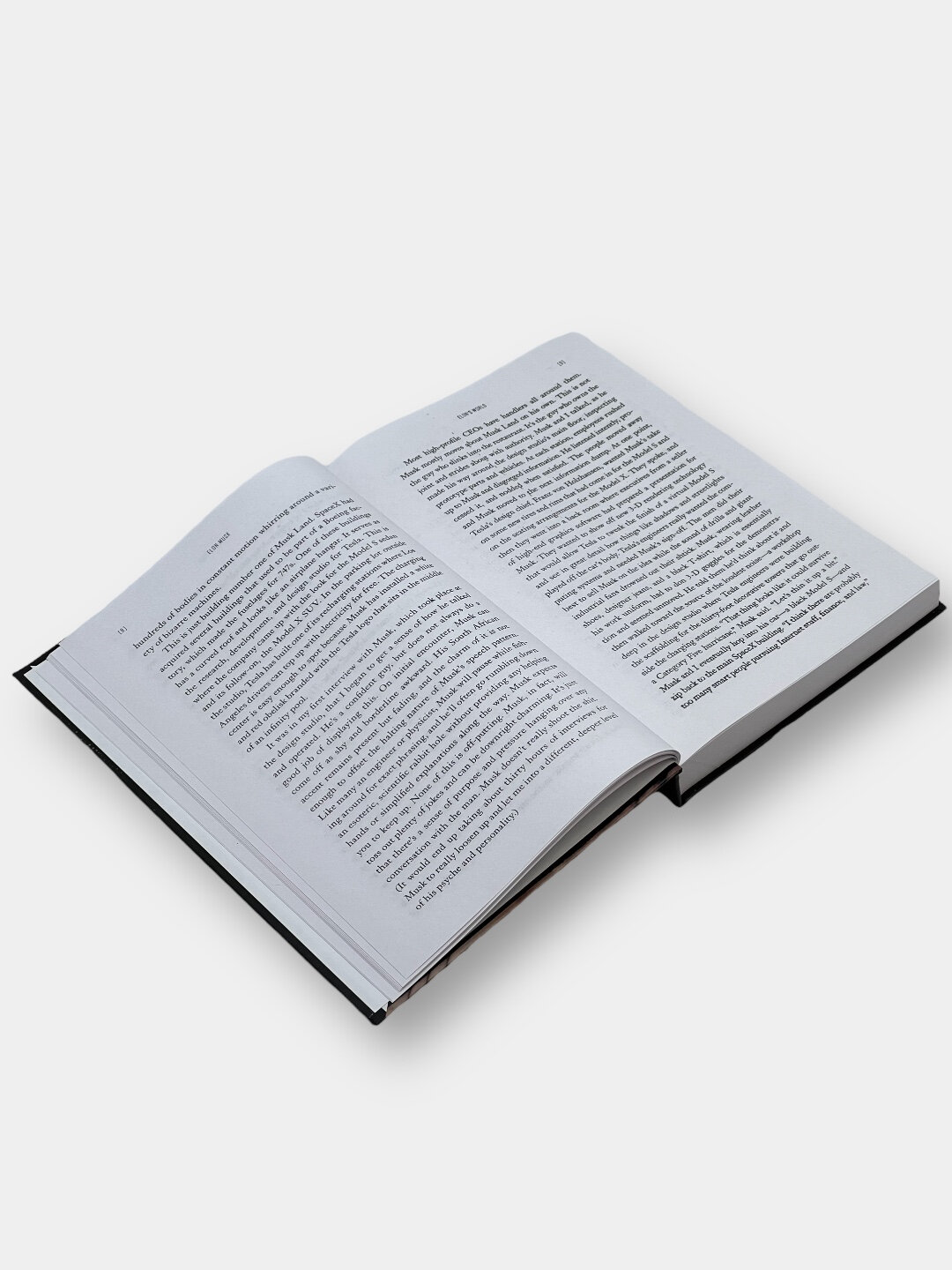 Книга Ashlee Vange "Elon Musk" , на английском, 2015 г, твёрдый переплёт, 392 страницы — фото 1