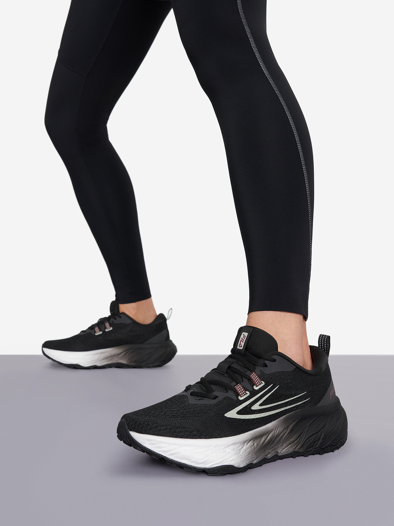 Кроссовки Fila BIONIX W, размер 9.5, черный/белый