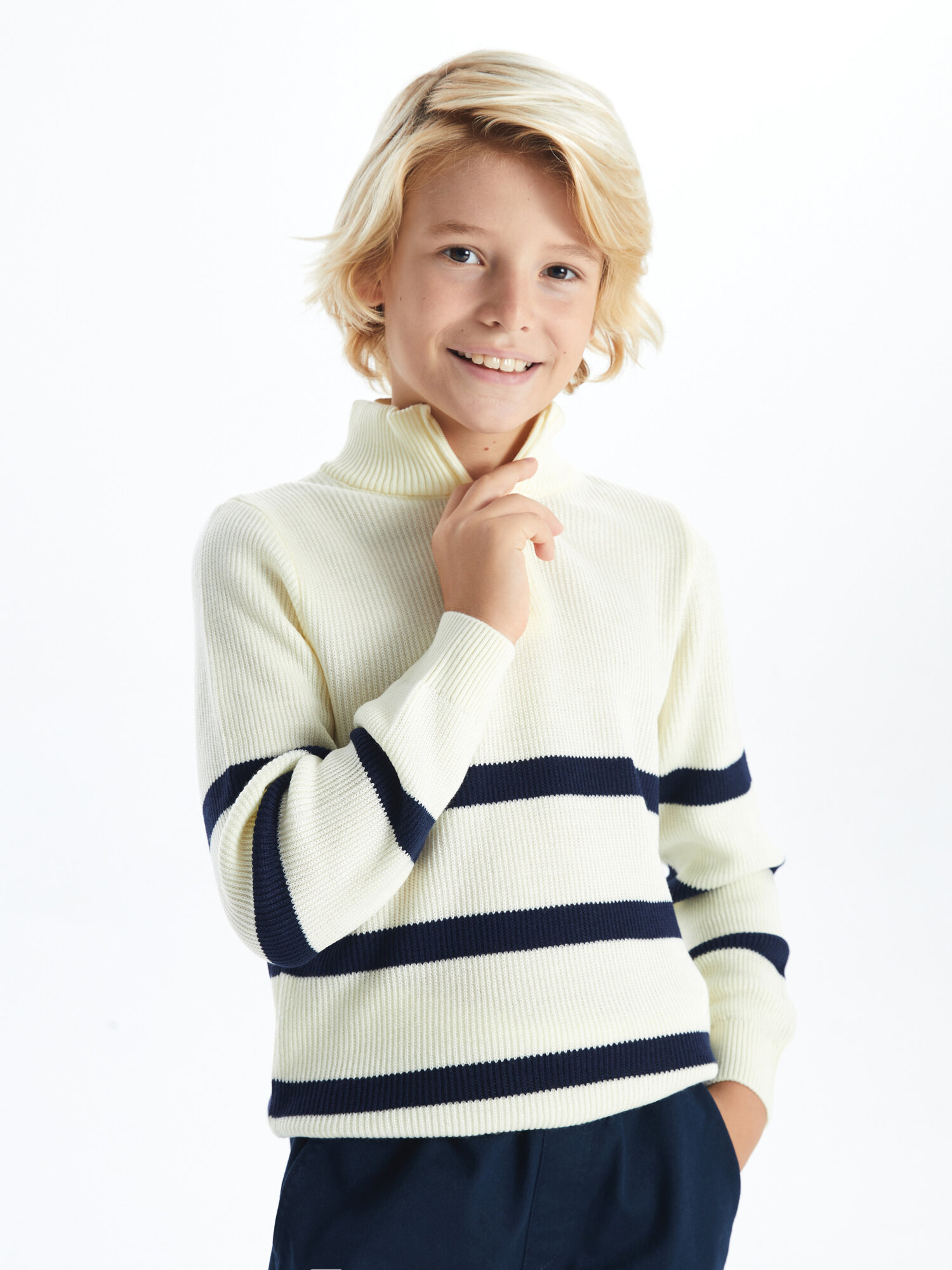 Свитер LC Waikiki размер 9-10 лет бежевый