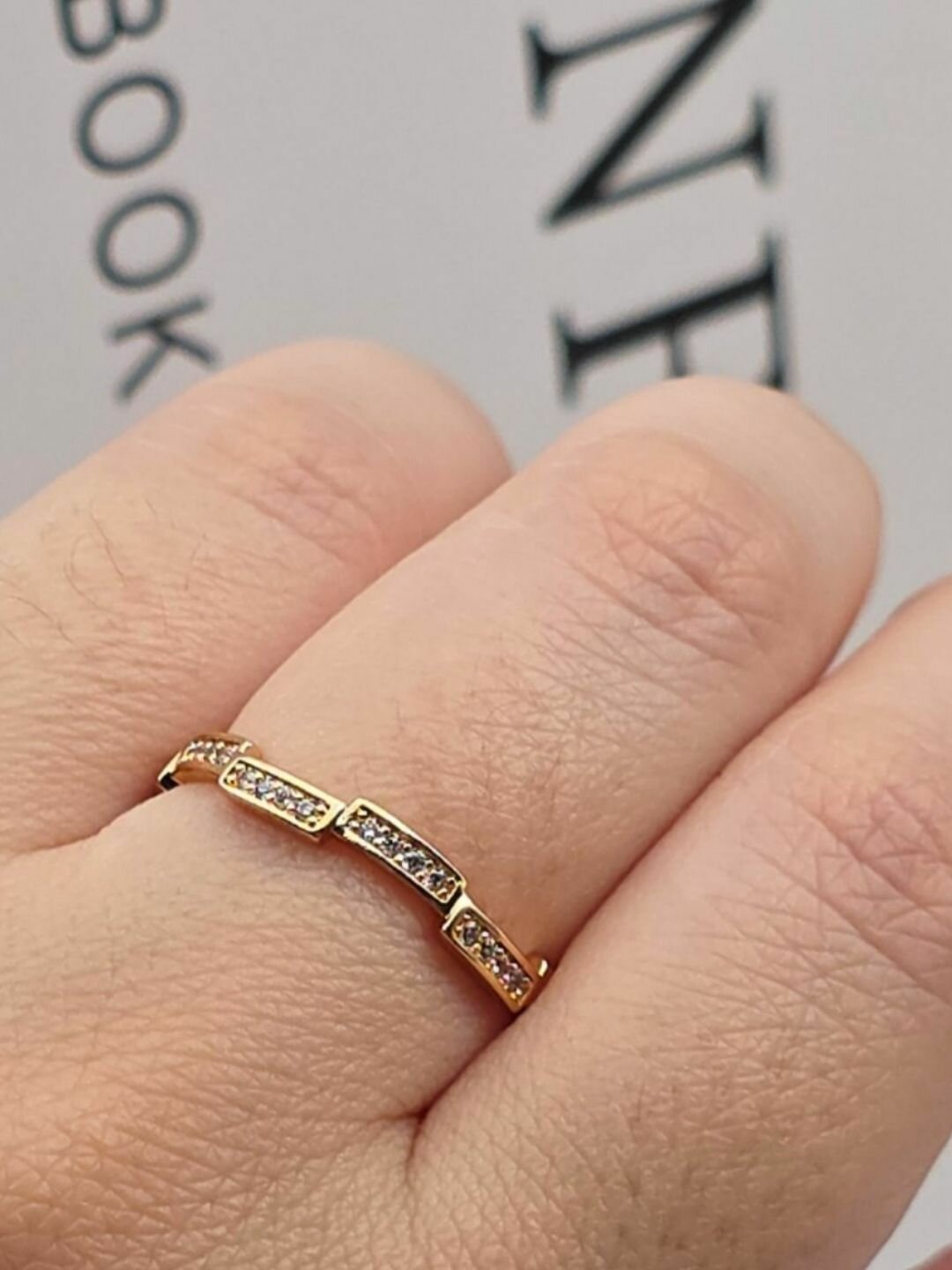 Кольцо на три пальца, фианит