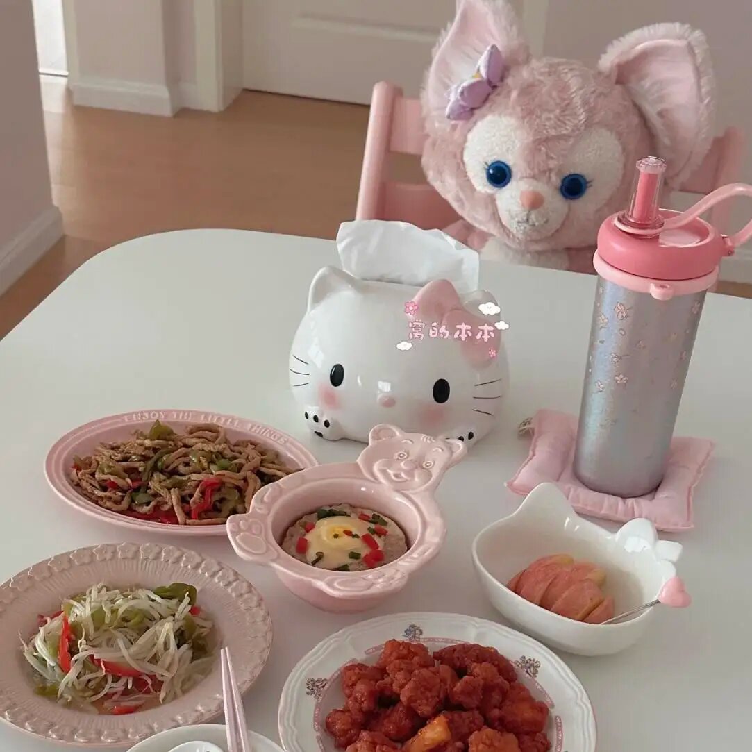 Диспенсер для бумажных салфеток Hellokitty для гостиной или рабочего стола, цвет — розовый, размеры — 17,5 × 10,5 см.