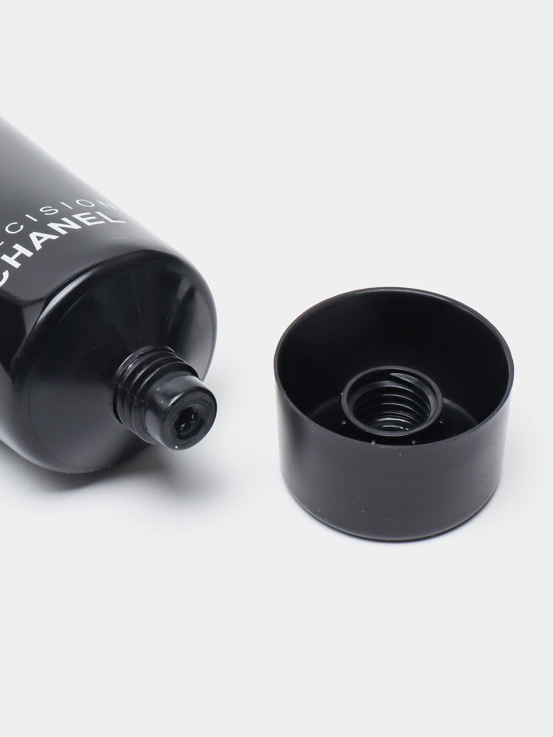 Гель-пилинг скатка для лица Ultra Correction Lift, 80 мл — фото 1