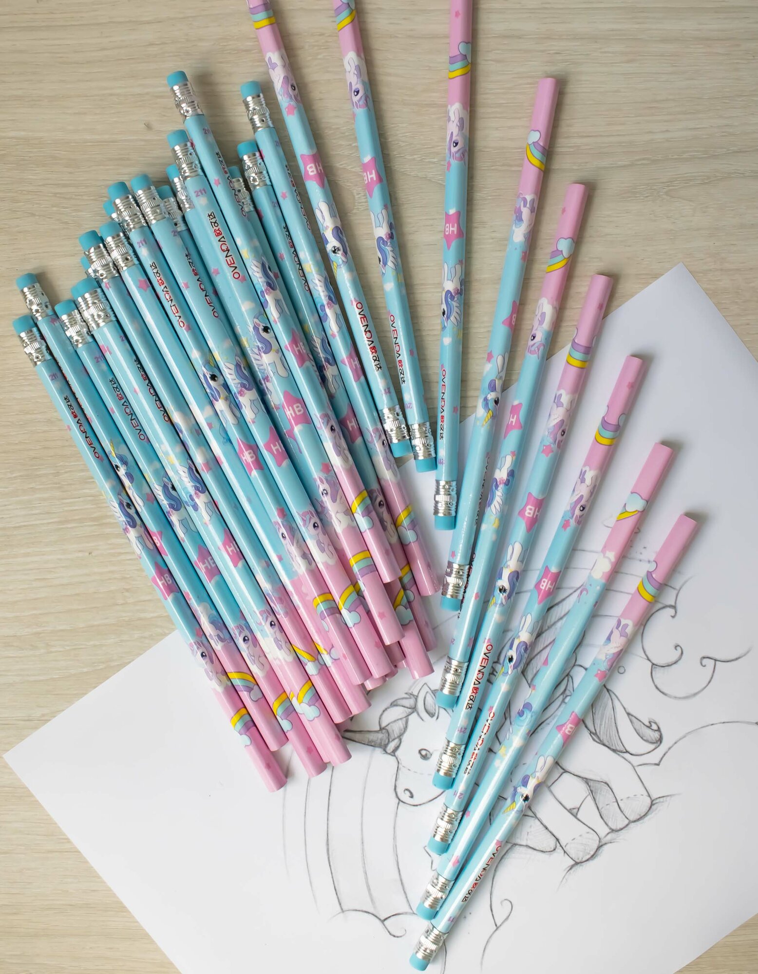 Набор простых карандашей с ластиками в тубе 30 штук для девочек ТМ/HB незаточенные — фото 1