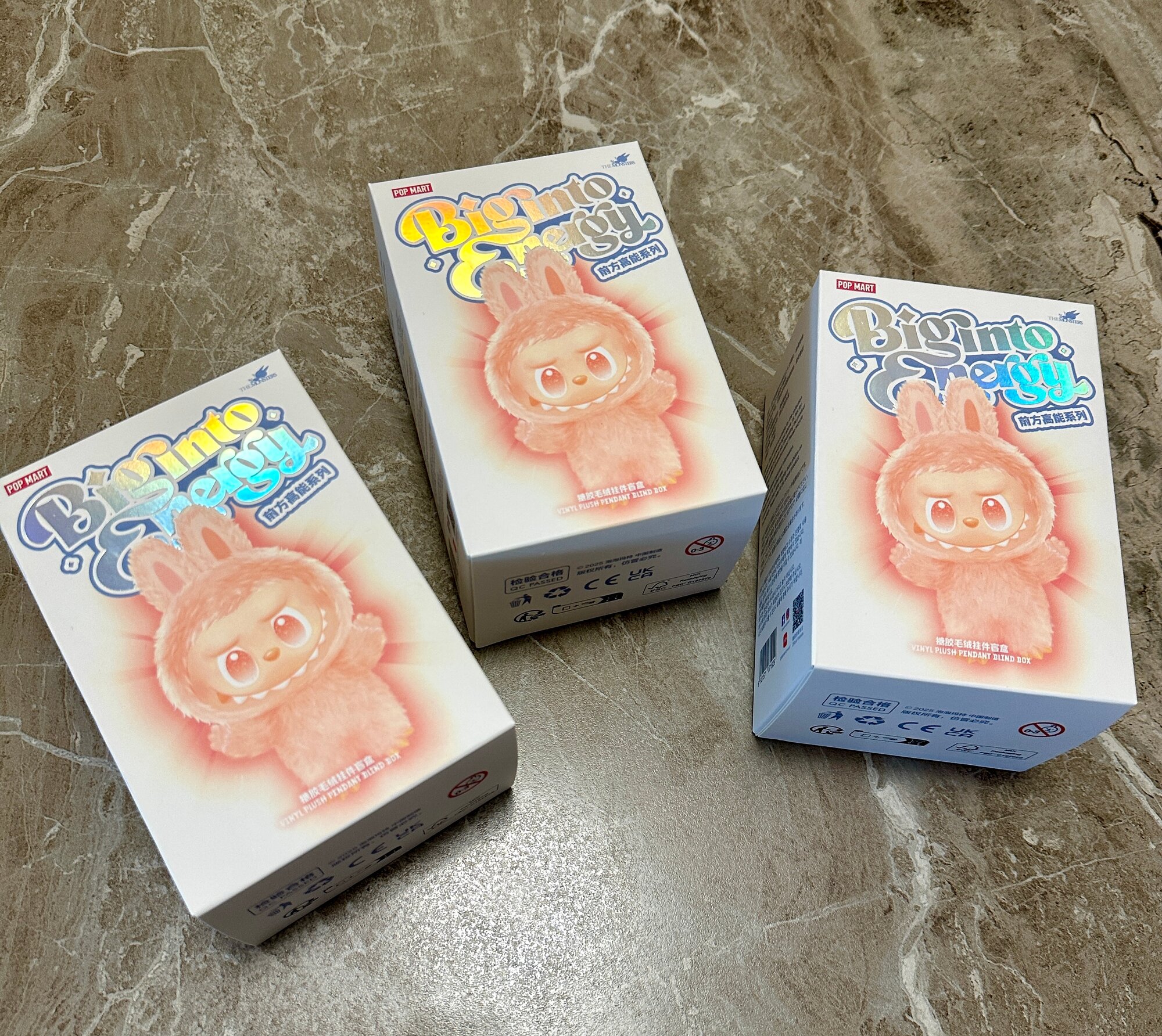 Игрушка-сюрприз Лабубу (Labubu), серия Big Into Energy, в слепой коробке, 1 шт
