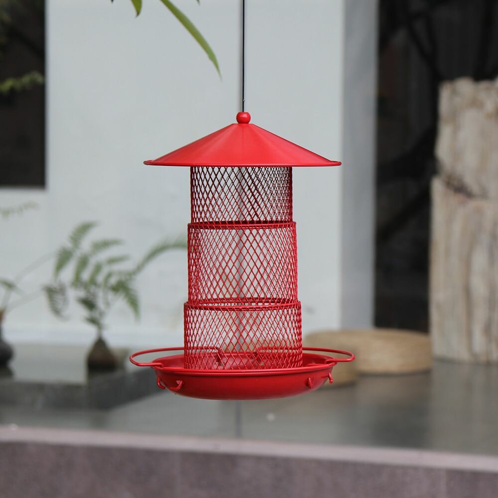 Подвесная уличная кормушка для птиц красная.
