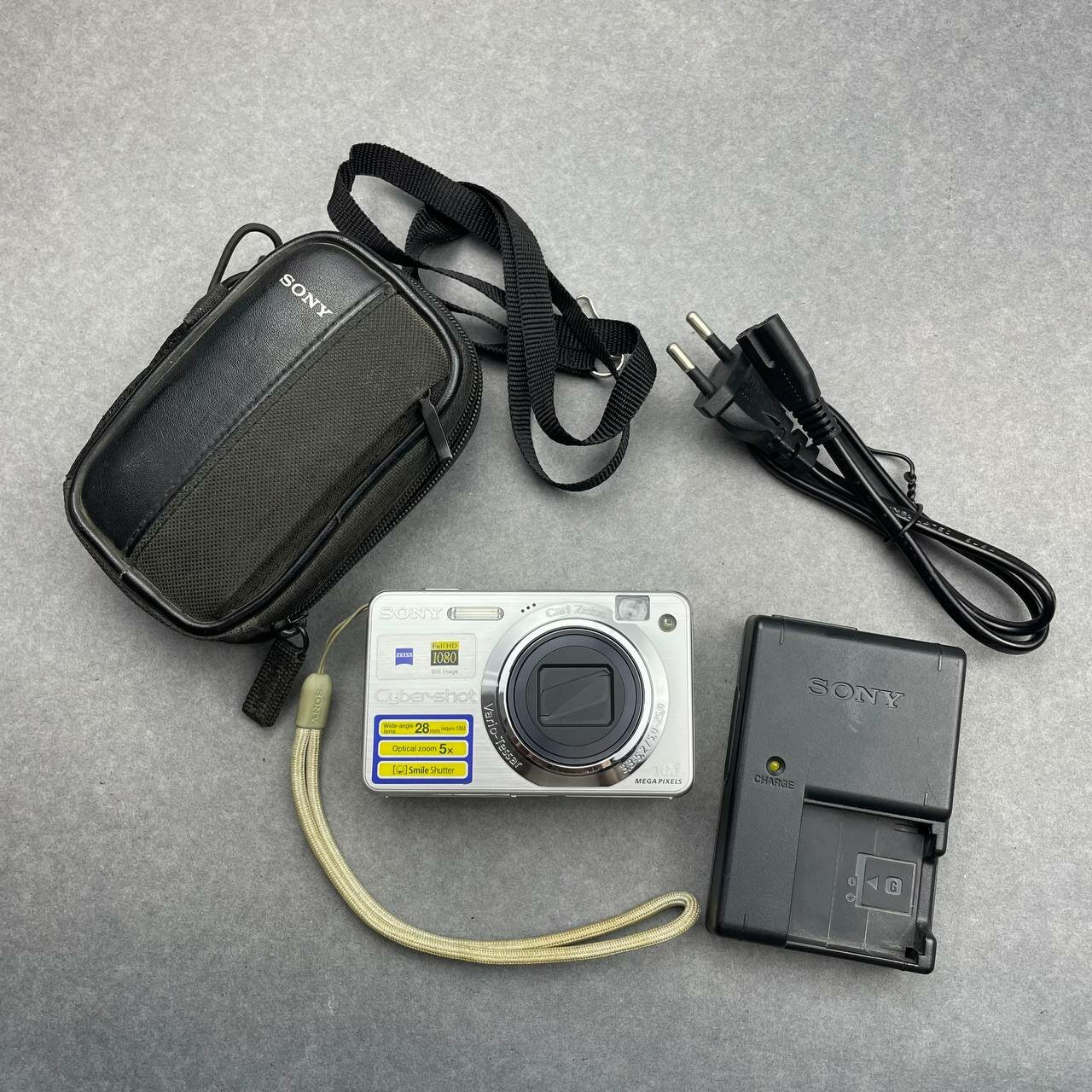 Цифровой компактный фотоаппарат Sony Cyber-shot DSC-W170, серебристый