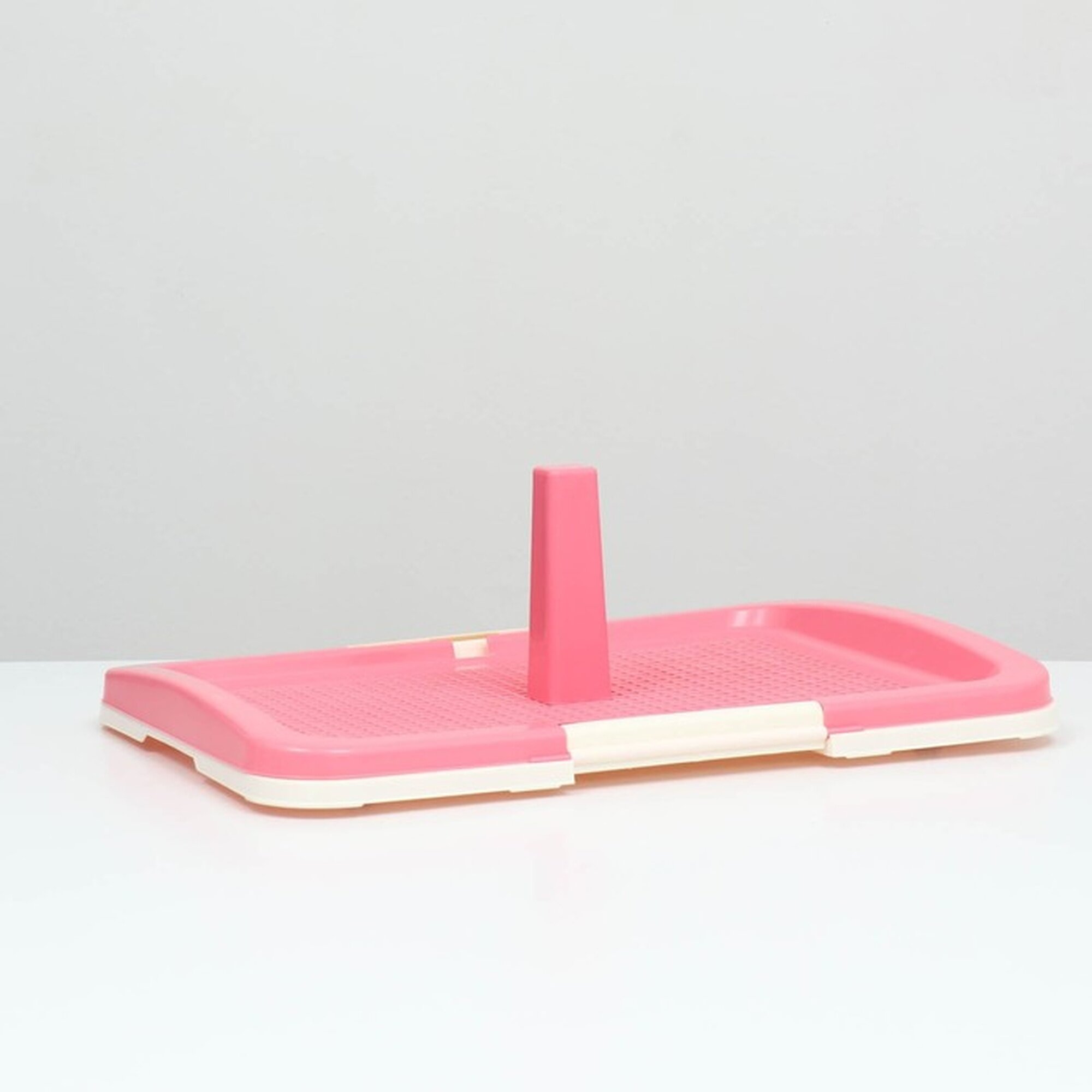 Туалет для собак с сеткой и столбиком 47 х 34 х 55 см розовый