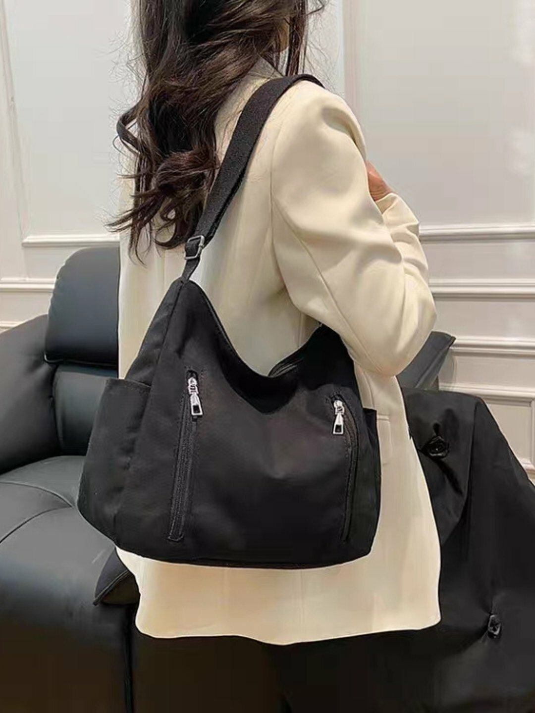 Сумка  Urban Multi-Pocket Shoulder Bag, фактура гладкая, черный