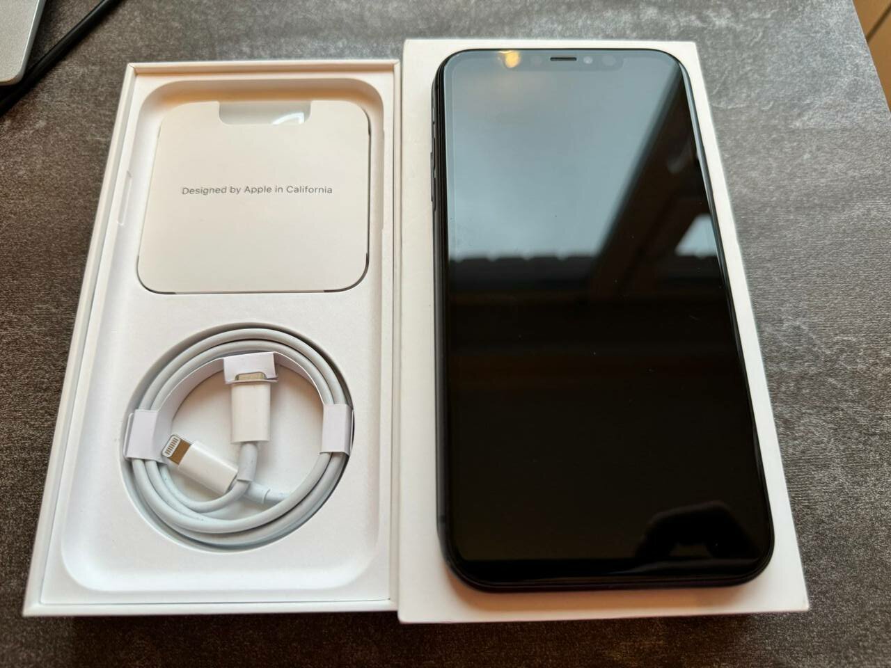 Смартфон Apple iPhone 11 128 ГБ, Dual: nano SIM + eSIM, черный, Ростест