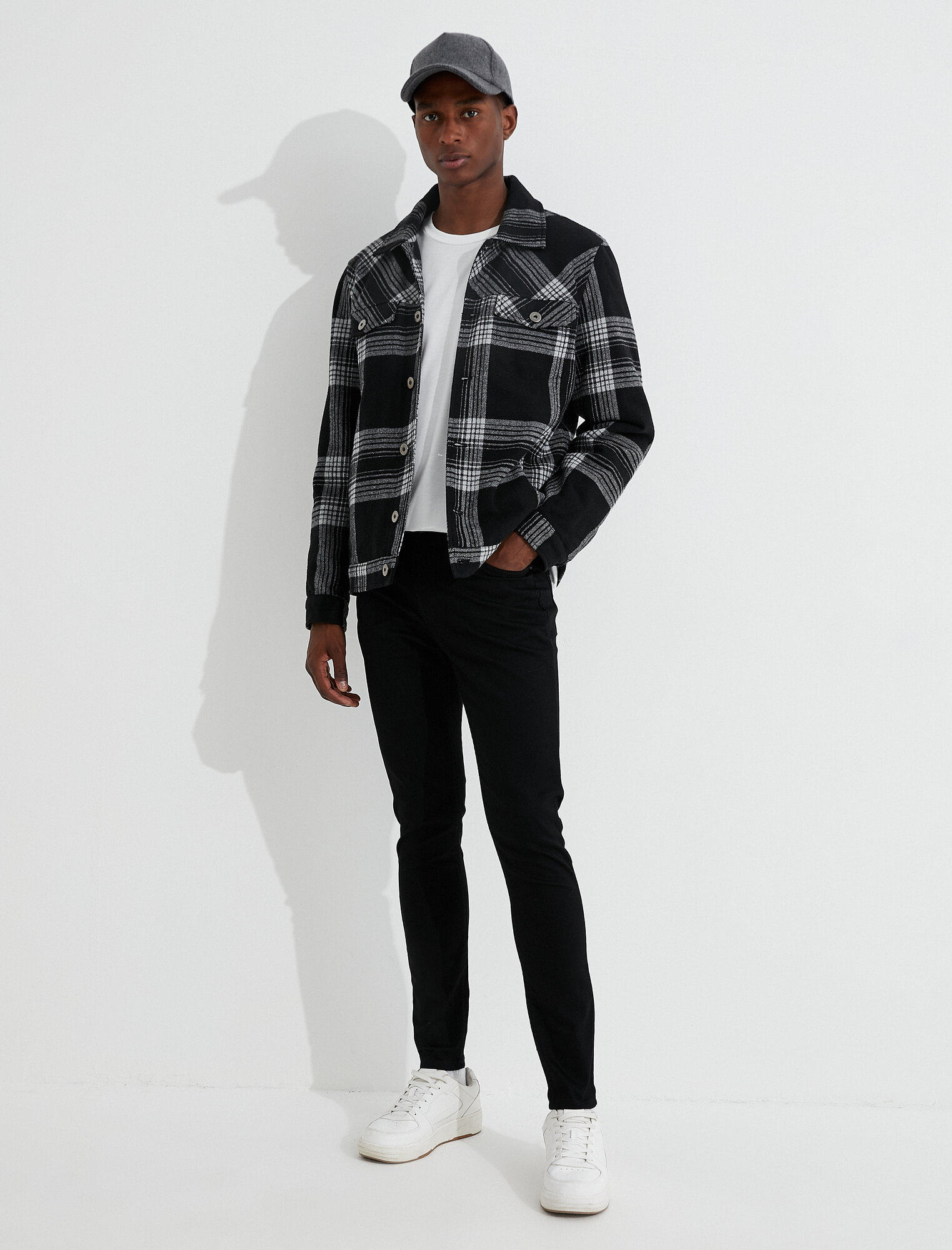 Джинсы KOTON размер W29 L30 (рост 176 см) черный