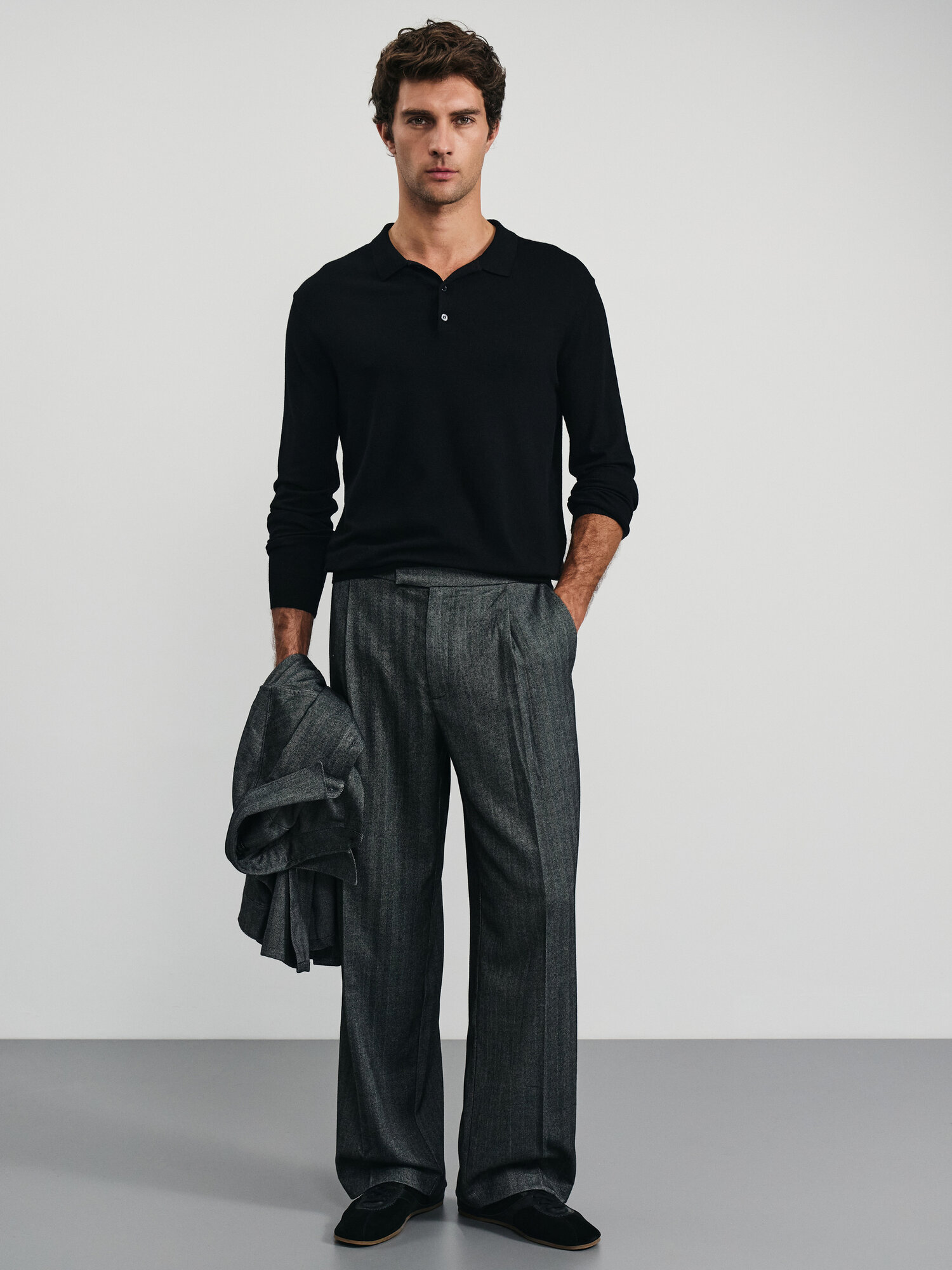 Брюки Zarina Man, размер S (RU 46), черно-белая графика