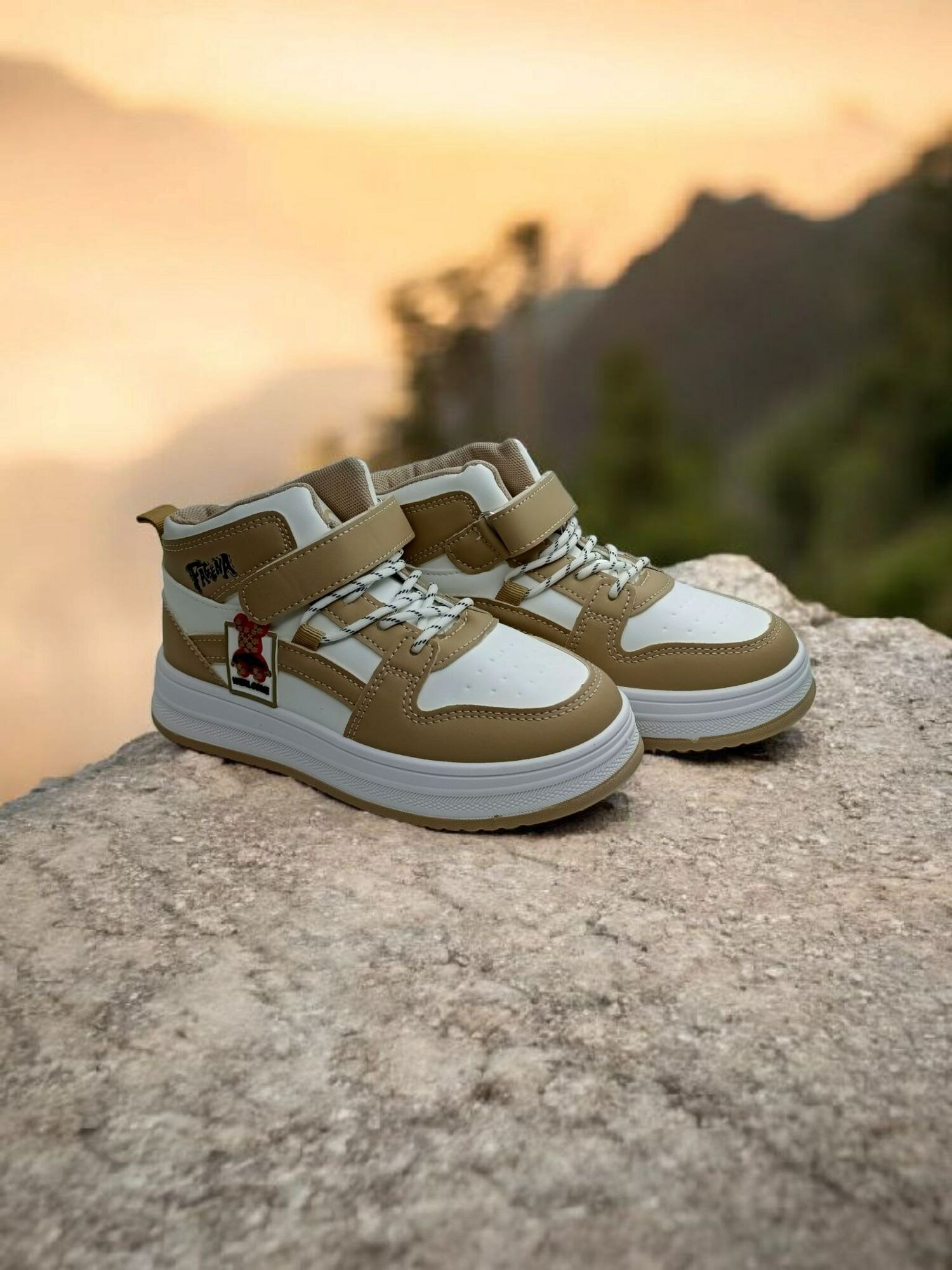 Кроссовки, размер 32, белый/коричневый — фото 1