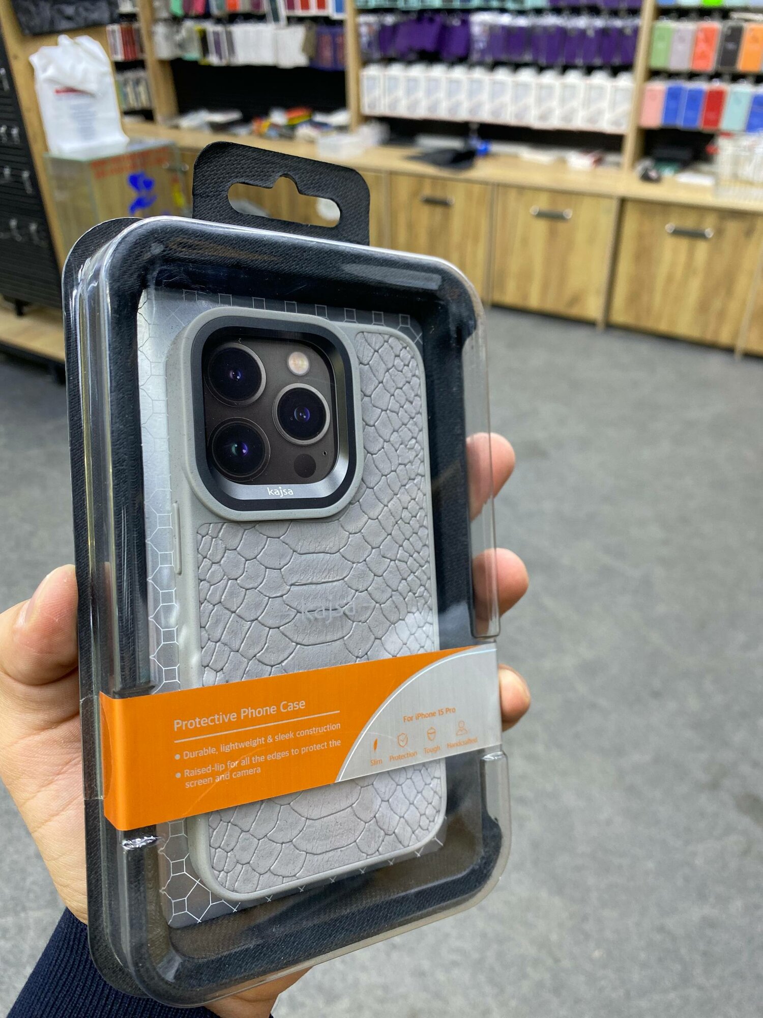 Защитный чехол Kajsa для iPhone 15 Pro — прочный, стильный, с защитой камеры