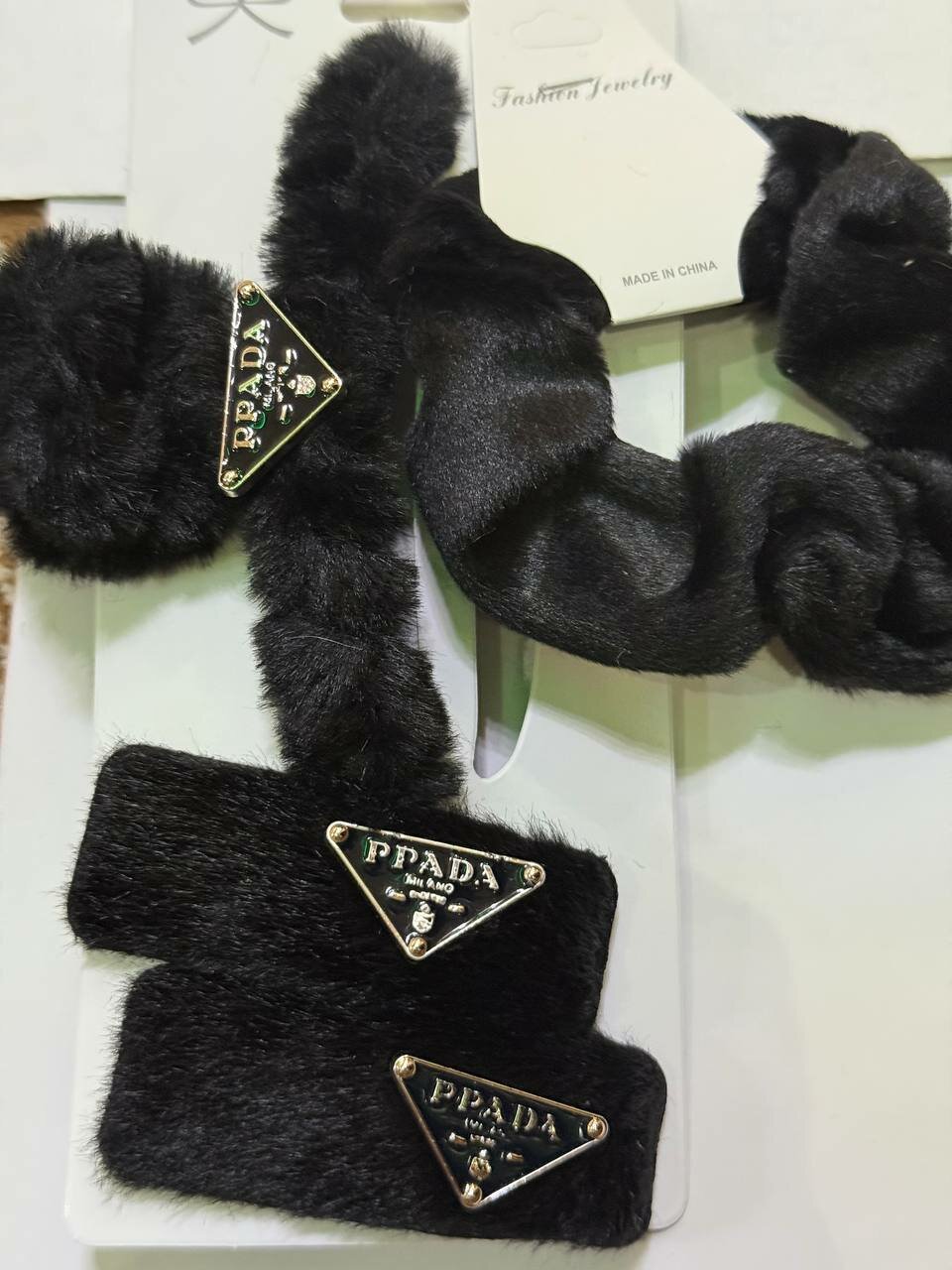 Набор крабиков для волос, в комплекте 4 шт, не повреждает волосы