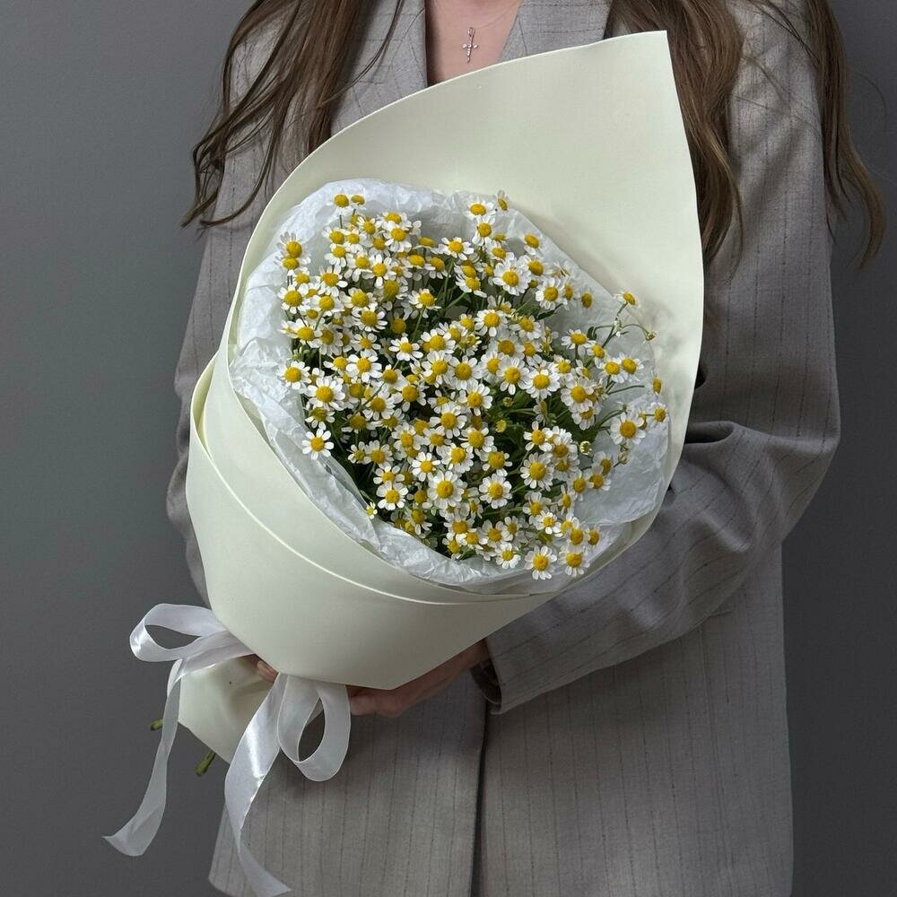 Монобукет из кустовых ромашек ️(5 штук) в стильном авторском оформлении
