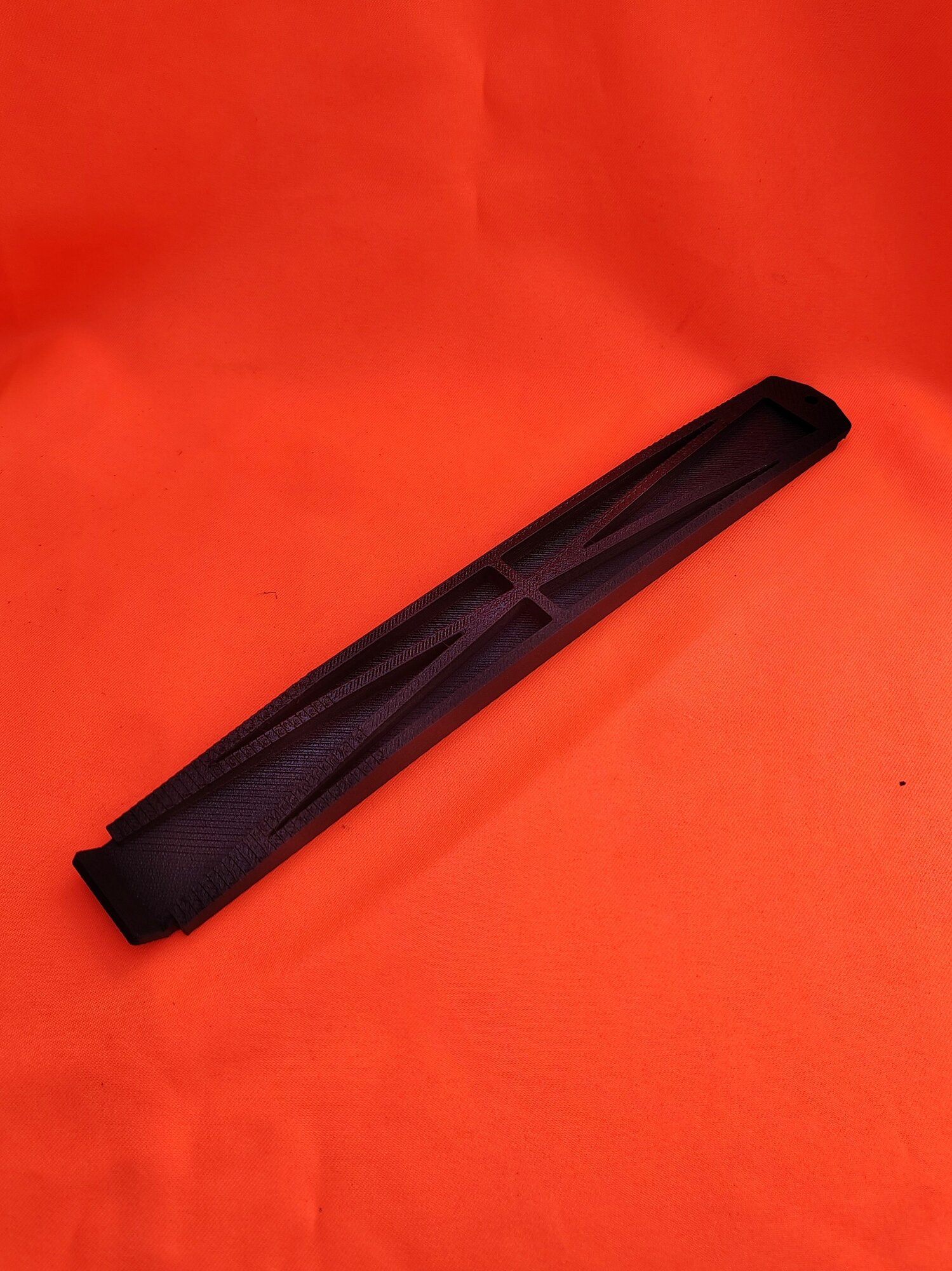 Крышка воздушного фильтр салона для Chevrolet Tahoe, Cadillac Escalade, GMC Sierra/Yukon/Avalanche/Silverado