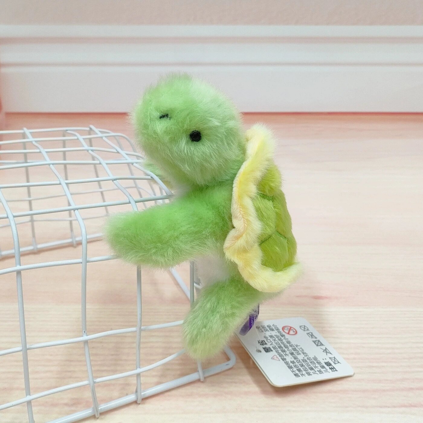 Плюшевый магнит "Енот", для холодильника, мягкий и ароматный, 15 см