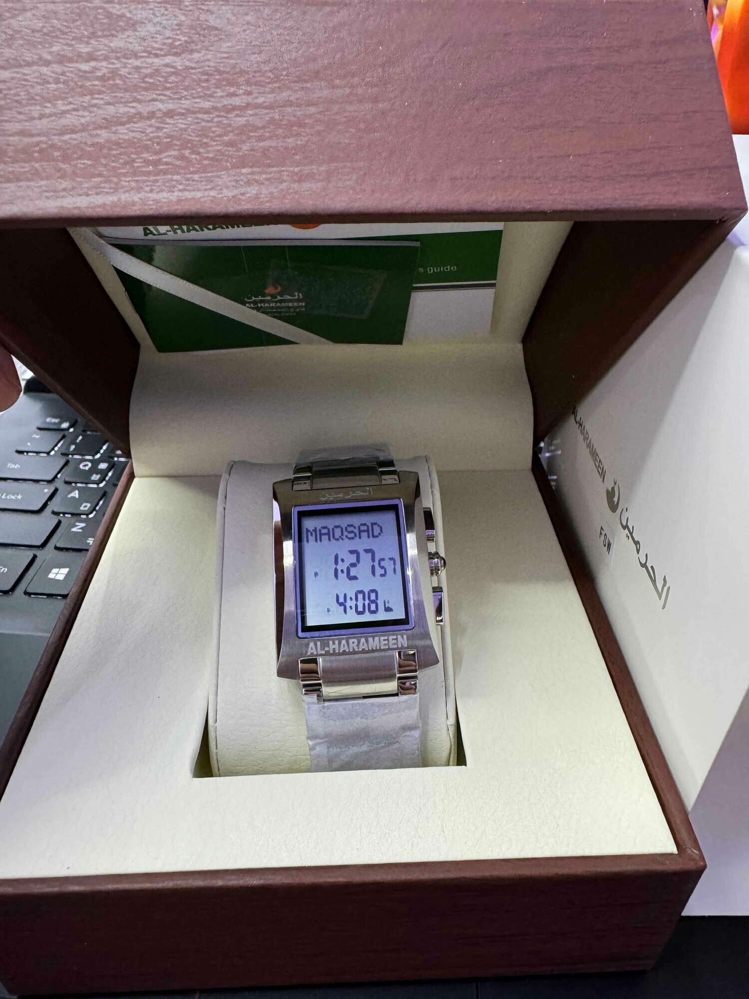 Наручные часы