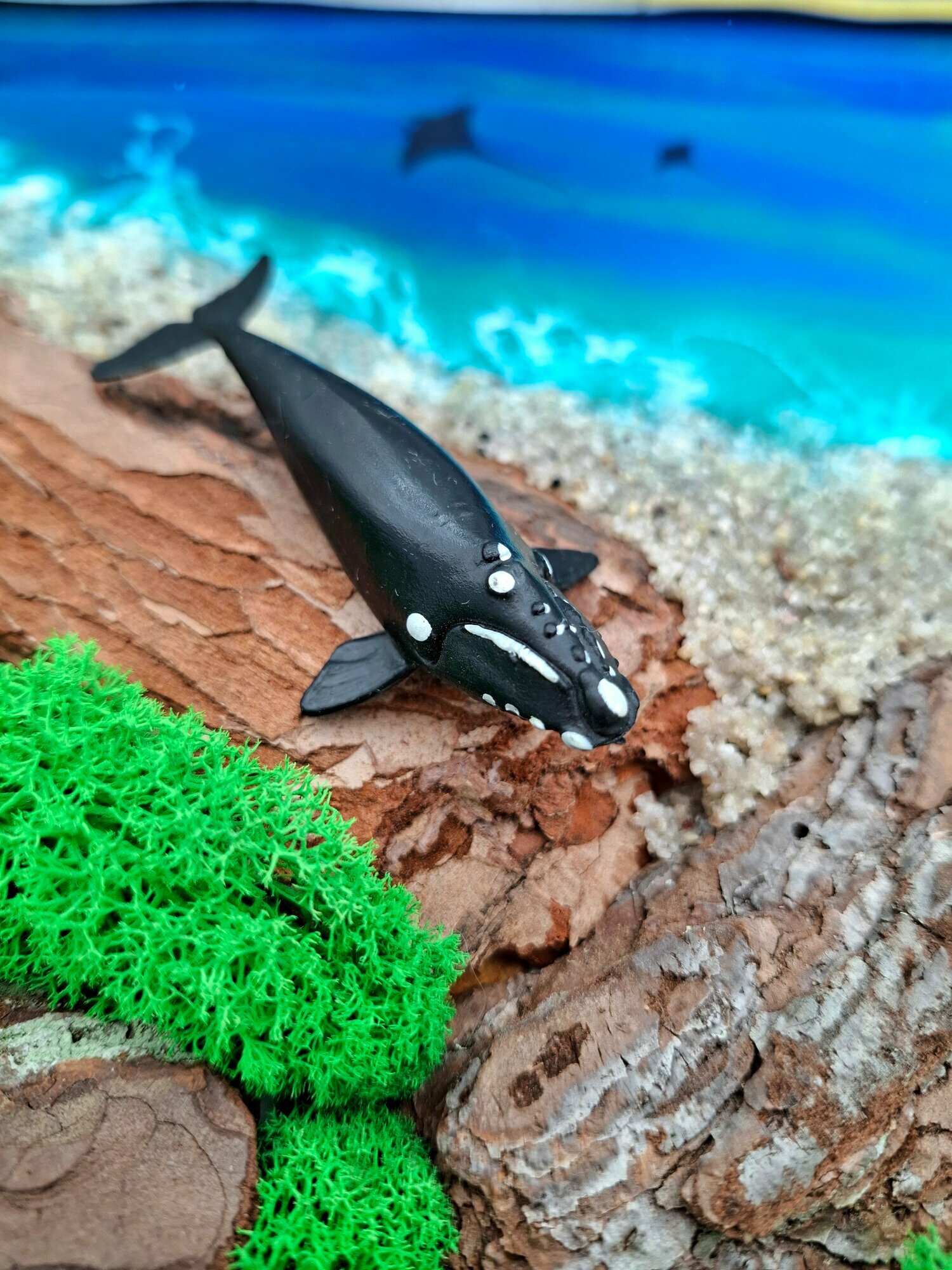 Фигурки морских обитателей - животных для аквариума, эпоксидной смолы Гладкий кит — фото 1