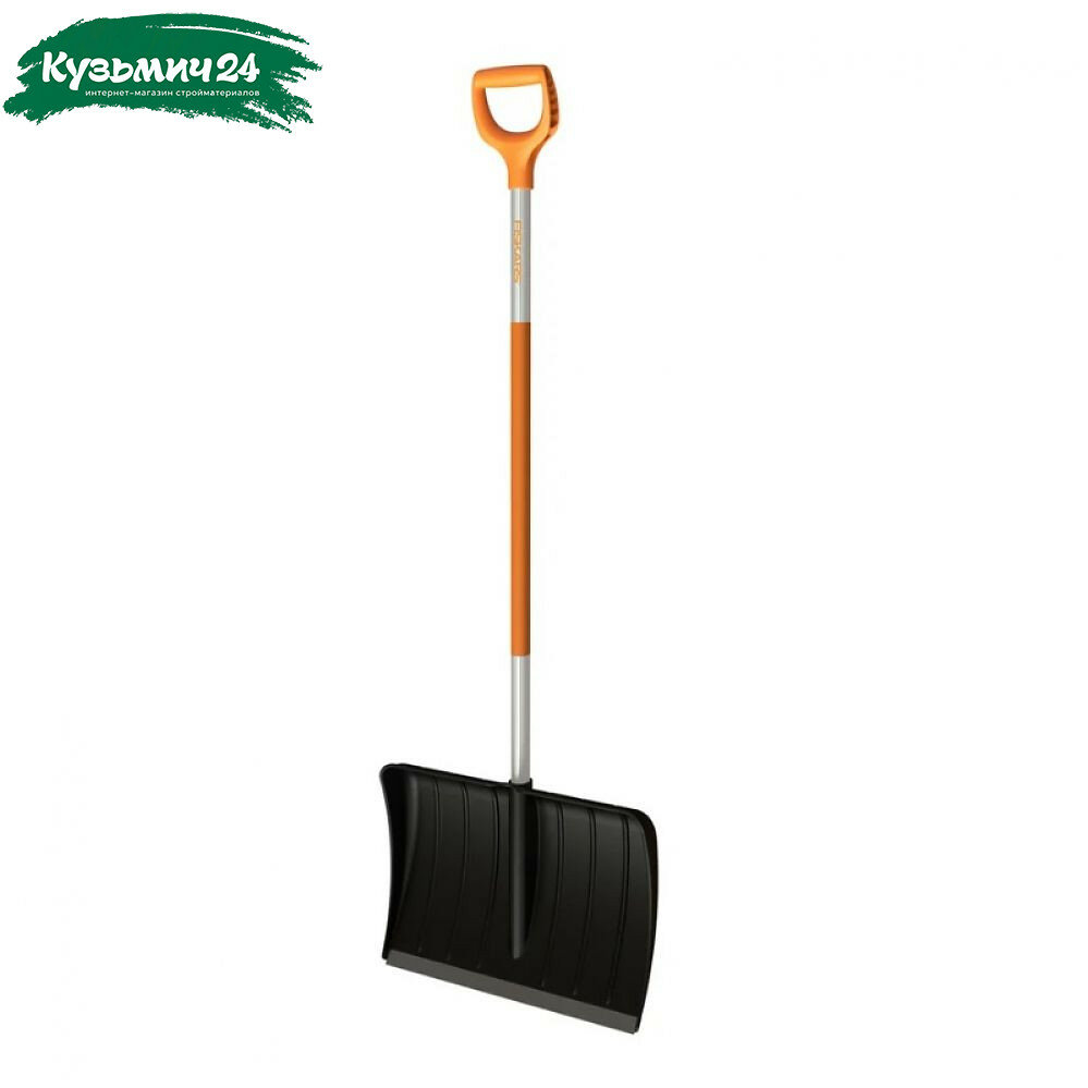 Лопата для снега Fiskars SnowXpert Snow pusher 1062828 облегченная скрепер