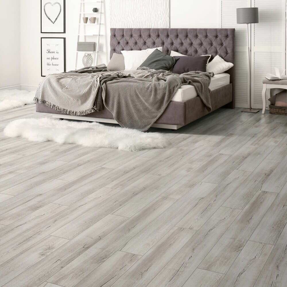 Ламинат Tarkett Taiga Первая Сибирская Дуб светлый (в уп. 6 шт./1.503 м2)