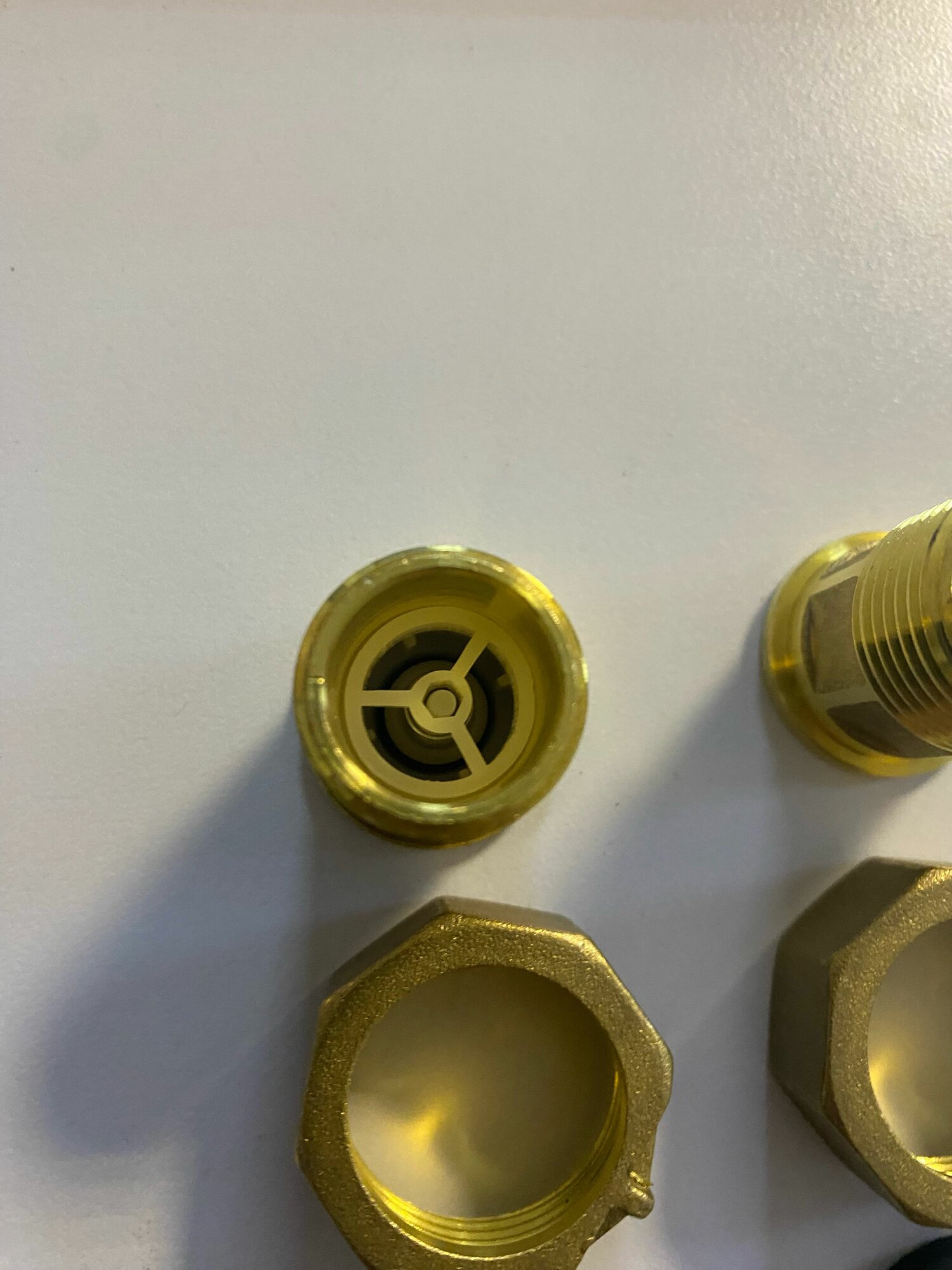 Присоединители для счетчиков воды ду 15 мм с обратным клапаном (комплект 2 штуки)