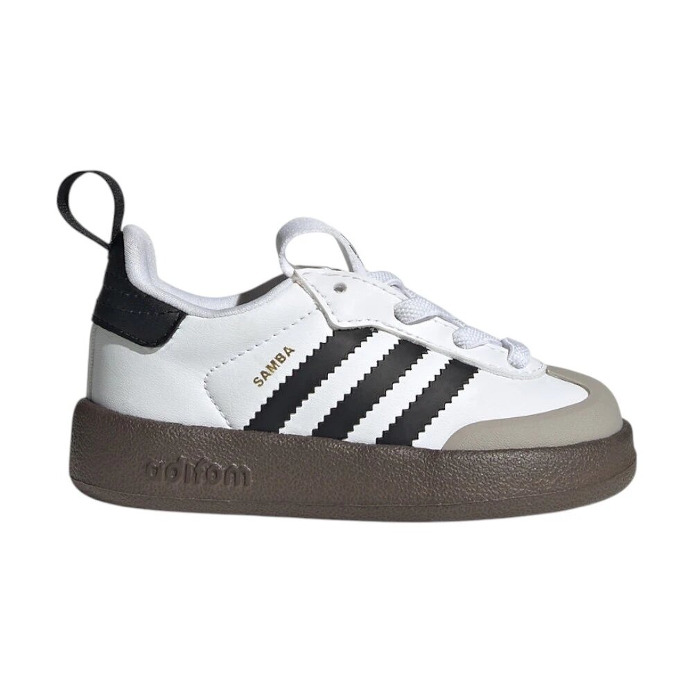Кроссовки adidas, размер 23,5 EU