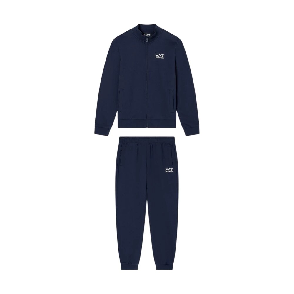 Костюм спортивный